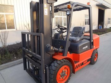 3 ton capacity diesel engine forklift truck CPCD30 with closed cabin with air condition ISUZU Mitsubishi engine optional