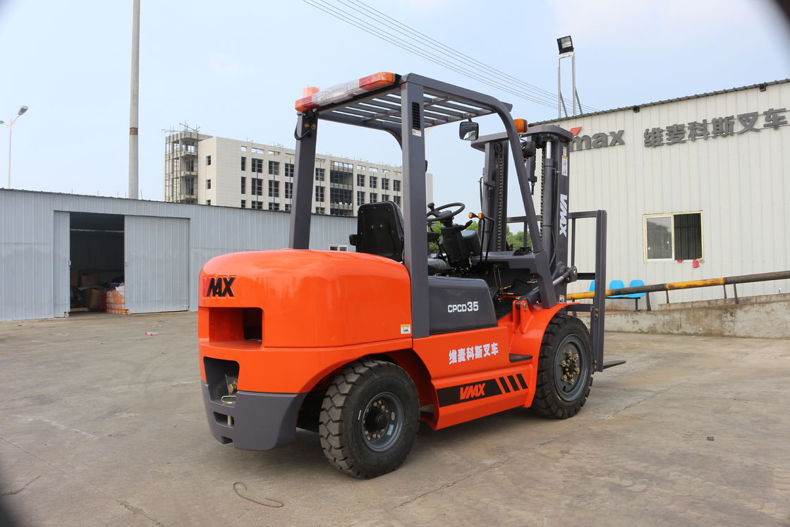 3 ton capacity diesel engine forklift truck CPCD30 with closed cabin with air condition ISUZU Mitsubishi engine optional